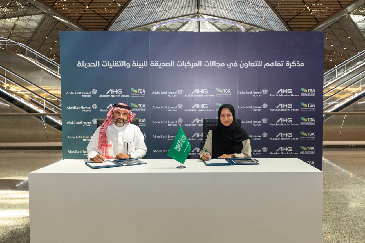 التعاون السعودي لإطلاق المركبات الصديقة للبيئة 
